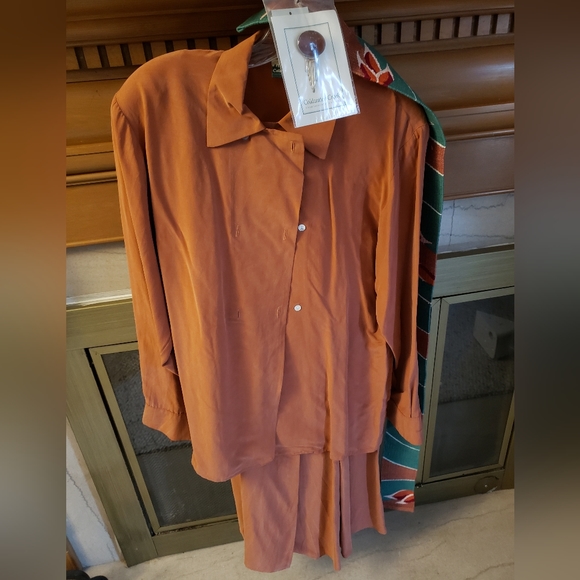 Coldwater Creek Dresses & Skirts - Vintage Coldwater Creek skirt, top, belt and broch. Size small